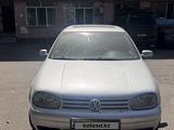 Volkswagen Golf 2003 годаүшін1 200 000 тг. в Алматы