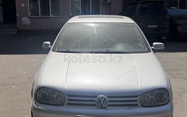 Volkswagen Golf 2003 годаүшін1 200 000 тг. в Алматы
