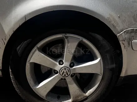 Volkswagen Golf 2003 года за 1 200 000 тг. в Алматы – фото 3
