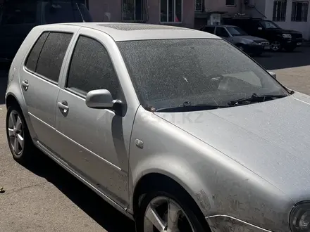 Volkswagen Golf 2003 года за 1 200 000 тг. в Алматы – фото 2