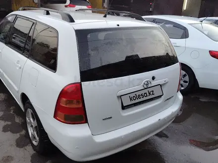 Toyota Corolla 2003 года за 2 000 000 тг. в Алматы – фото 2