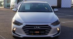 Hyundai Elantra 2018 года за 7 990 000 тг. в Тараз – фото 2