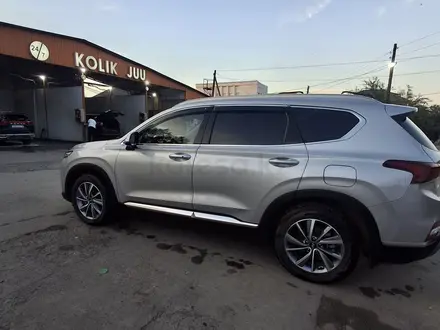 Hyundai Santa Fe 2019 года за 13 500 000 тг. в Семей – фото 11