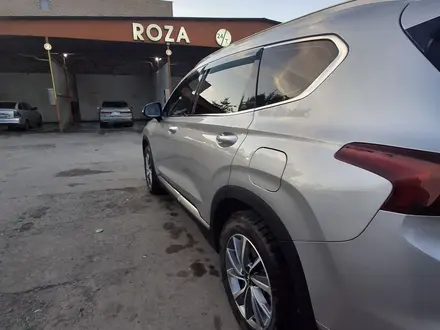 Hyundai Santa Fe 2019 года за 13 500 000 тг. в Семей – фото 12
