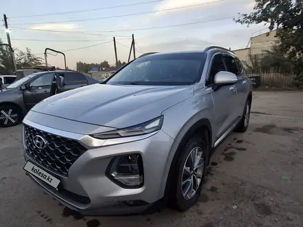 Hyundai Santa Fe 2019 года за 13 500 000 тг. в Семей – фото 23