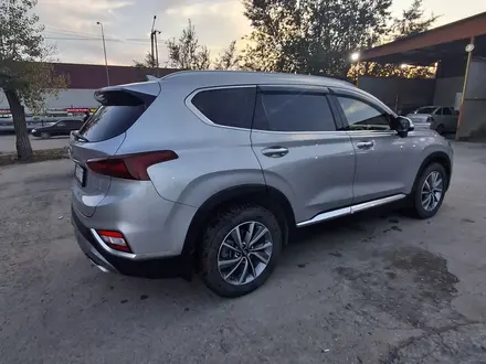 Hyundai Santa Fe 2019 года за 13 500 000 тг. в Семей – фото 9
