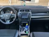 Toyota Camry 2017 года за 5 200 000 тг. в Балхаш – фото 3
