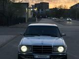 Mercedes-Benz E 230 1982 года за 700 000 тг. в Балхаш – фото 5
