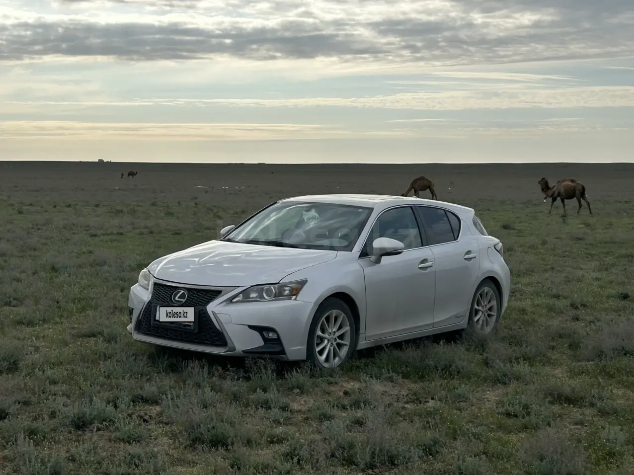 Lexus ct-200h, 2012