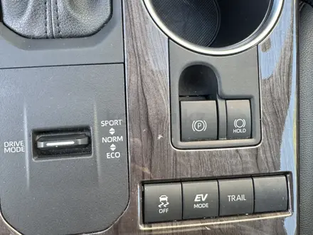 Toyota Highlander 2023 года за 24 000 000 тг. в Астана – фото 17