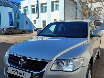 Volkswagen Touareg 2007 года за 6 000 000 тг. в Алматы – фото 18