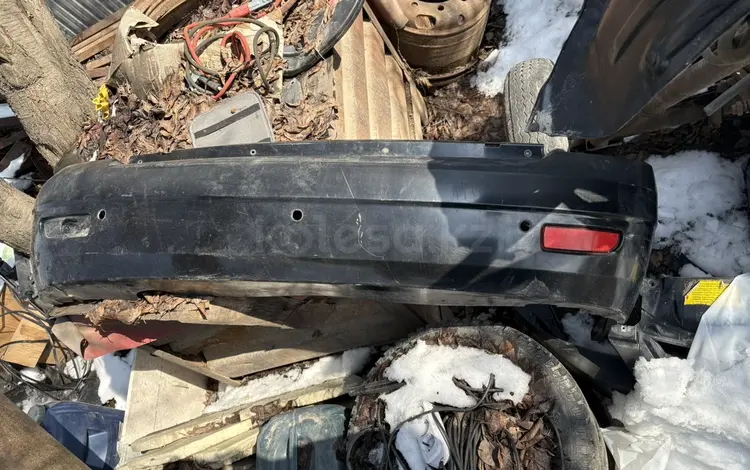 Бампер задний на приору за 5 000 тг. в Алматы