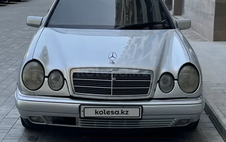 Mercedes-Benz E 240 1997 года за 2 650 000 тг. в Алматы