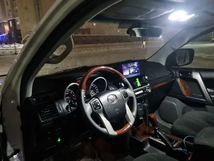 Toyota Land Cruiser Prado 2013 года за 15 350 000 тг. в Актобе – фото 6