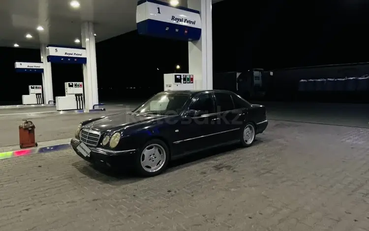 Mercedes-Benz E 280 1995 годаүшін2 300 000 тг. в Астана