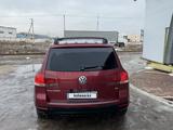 Volkswagen Touareg 2004 года за 4 000 000 тг. в Астана – фото 4