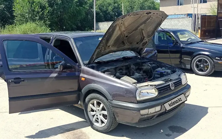 Volkswagen Golf 1992 года за 800 000 тг. в Алматы