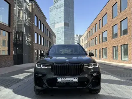 BMW X7 2022 года за 64 000 000 тг. в Алматы – фото 14