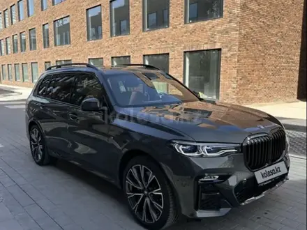 BMW X7 2022 года за 64 000 000 тг. в Алматы – фото 2