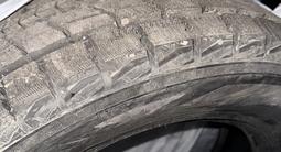 Зимняя Резина для Крузака 300 265/65/18 Dunlop за 85 000 тг. в Алматы