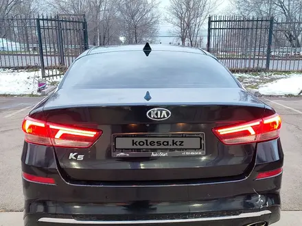 Kia K5 2020 года за 6 700 000 тг. в Алматы – фото 11