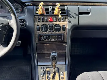 Mercedes-Benz E 320 2001 года за 3 800 000 тг. в Алматы – фото 10