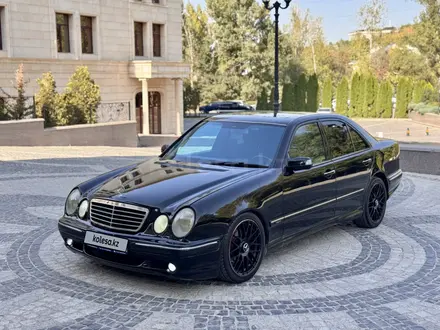 Mercedes-Benz E 320 2001 года за 3 800 000 тг. в Алматы