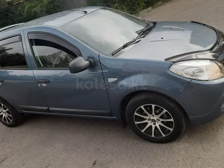 Renault Sandero 2013 года за 4 300 000 тг. в Костанай – фото 2