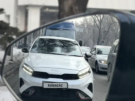 Kia Cerato 2022 года за 11 900 000 тг. в Алматы
