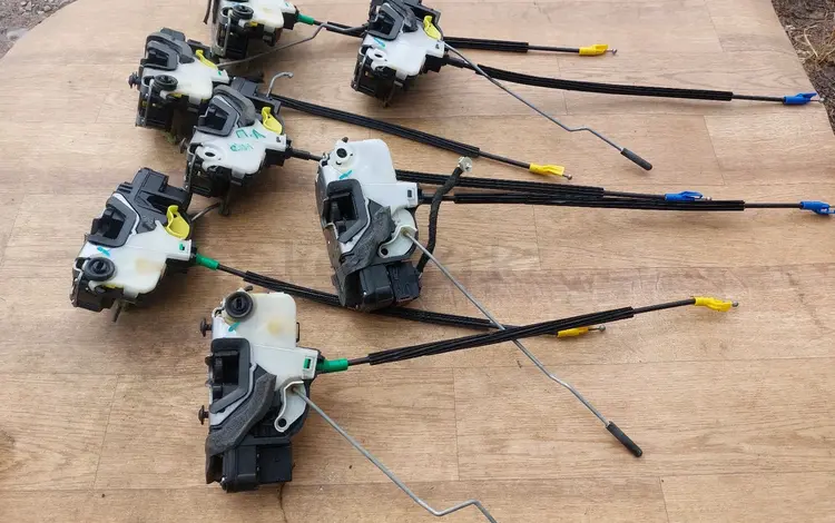 Замки дверей на Chevrolet Cruze за 9 000 тг. в Алматы