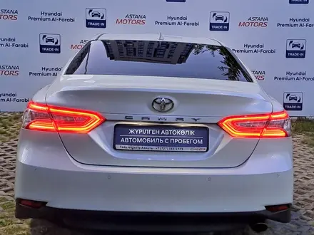 Toyota Camry 2021 года за 15 890 000 тг. в Алматы – фото 5