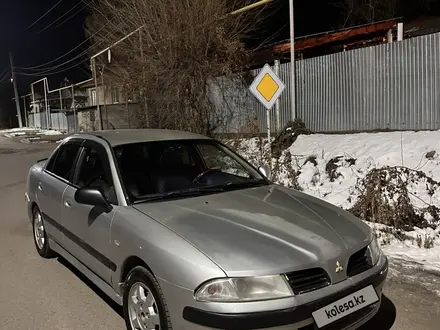 Mitsubishi Carisma 2001 года за 1 800 000 тг. в Алматы – фото 2