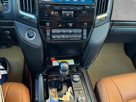 Toyota Land Cruiser 2021 года за 38 500 000 тг. в Актау – фото 8