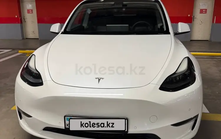 Tesla Model Y 2022 года за 18 000 000 тг. в Алматы
