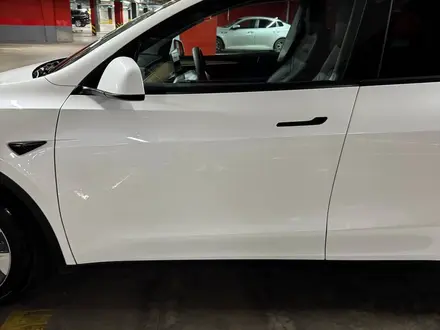Tesla Model Y 2022 года за 18 000 000 тг. в Алматы – фото 11