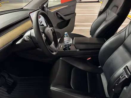Tesla Model Y 2022 года за 18 000 000 тг. в Алматы – фото 18