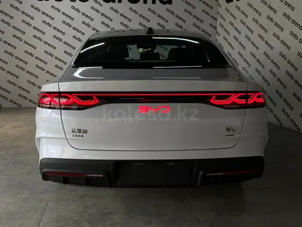 BYD Qin L DM-i Leading 2025 года за 10 790 000 тг. в Астана – фото 12