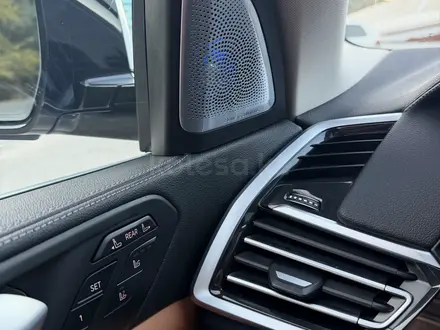 BMW X7 2021 года за 38 000 000 тг. в Алматы – фото 16