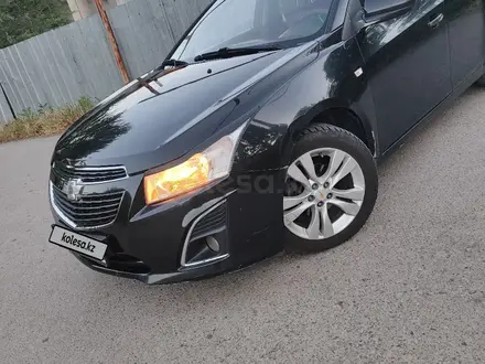Chevrolet Cruze 2013 года за 3 800 000 тг. в Алматы – фото 3