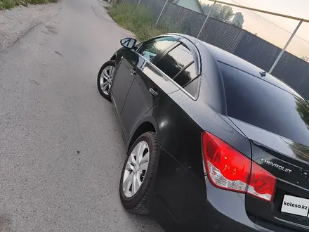 Chevrolet Cruze 2013 года за 3 800 000 тг. в Алматы – фото 4