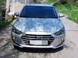 Hyundai Elantra 2018 годаүшін7 800 000 тг. в Алматы