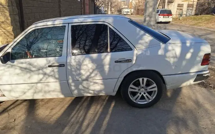 Mercedes-Benz E 200 1992 годаүшін1 000 000 тг. в Шымкент