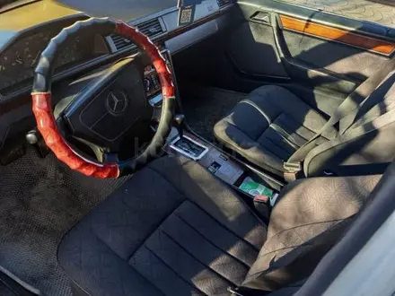 Mercedes-Benz E 200 1992 года за 1 000 000 тг. в Шымкент – фото 4