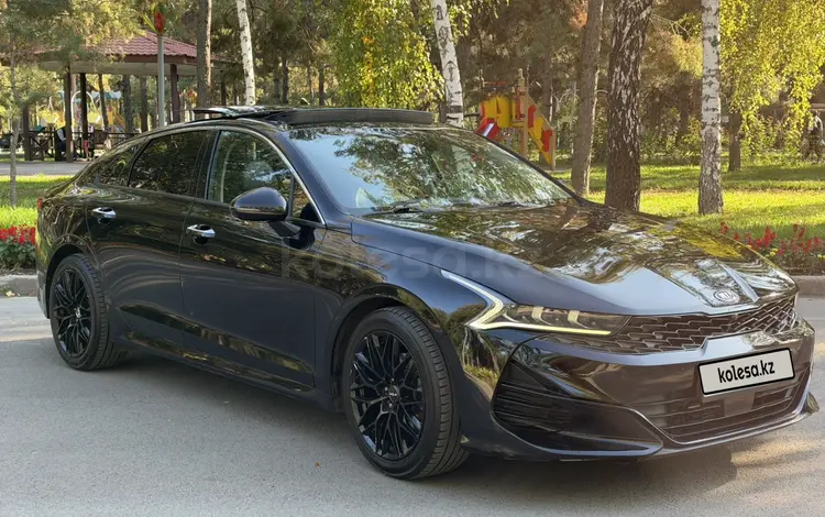 Kia K5 2021 года за 10 500 000 тг. в Алматы