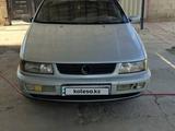 Volkswagen Passat 1995 года за 1 500 000 тг. в Шымкент – фото 2