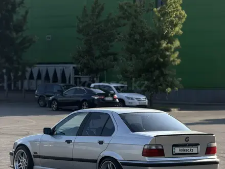 BMW 328 1995 года за 3 000 000 тг. в Алматы – фото 6