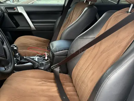 Toyota Land Cruiser Prado 2017 года за 20 999 999 тг. в Атырау – фото 4