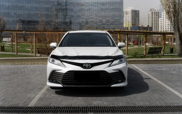 Toyota Camry 2021 года за 19 000 000 тг. в Алматы