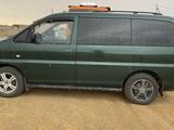 Hyundai H-1 2000 года за 2 000 000 тг. в Актобе – фото 4