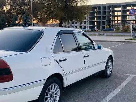 Mercedes-Benz C 180 1993 года за 1 400 000 тг. в Талдыкорган – фото 4